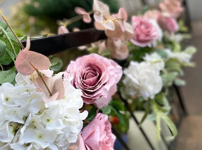 Abbey House Bed & Breakfast 4*