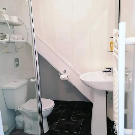 Alojamento de Acomodação e Pequeno-almoço Abbey House 4*