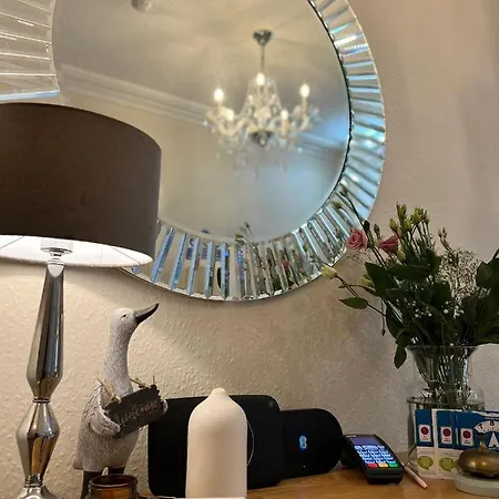 Abbey House 4* بنريث