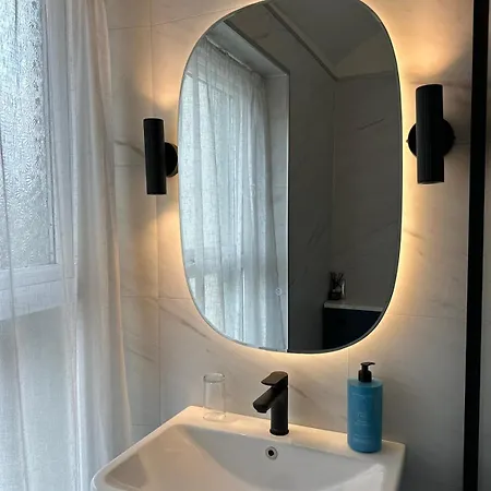 Abbey House 4* بنريث