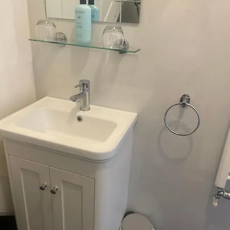 Abbey House فندق مبيت وإفطار