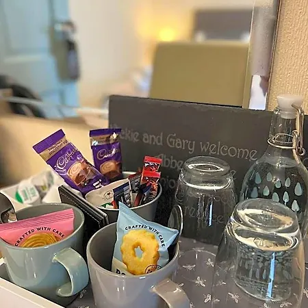 Abbey House 4*