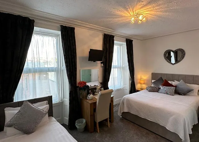 Abbey House Bed and breakfast 4*